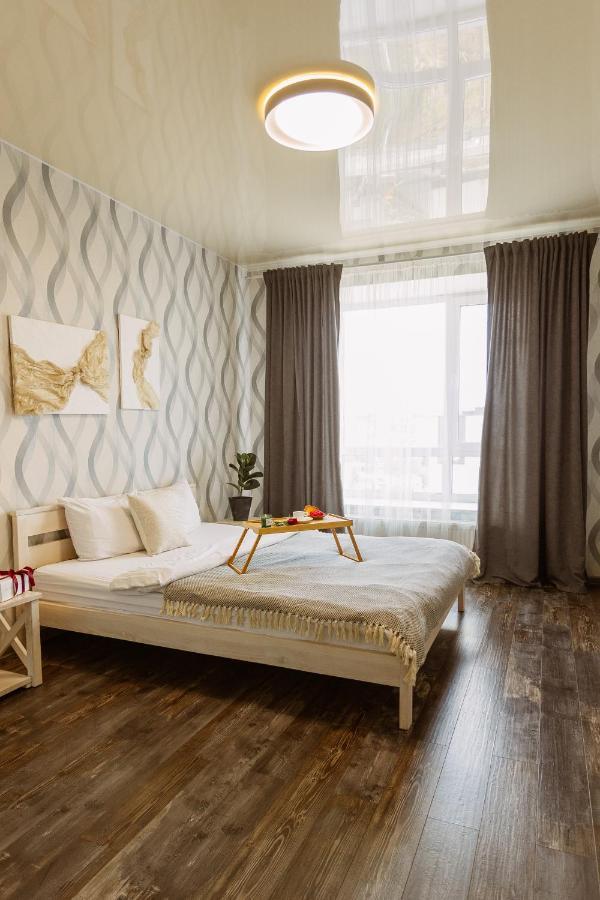 New Time: Modern Central Apartment with Separate Bedroom Ternopil Exterior photo