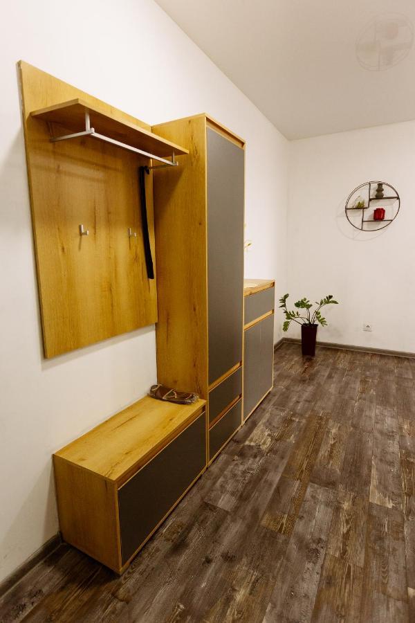 New Time: Modern Central Apartment with Separate Bedroom Ternopil Exterior photo